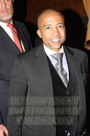 KEVIN LILES