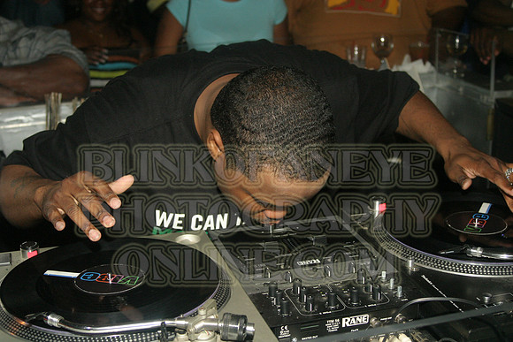 DJ SCRATCH