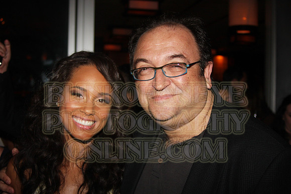 ALICIA & GUEST