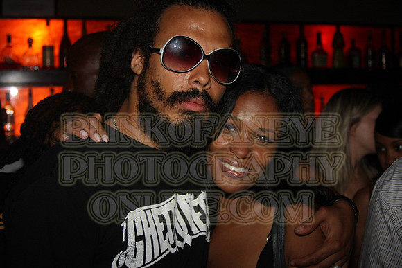 BIZARRE ROYALE & DJ BEVERLY BOND